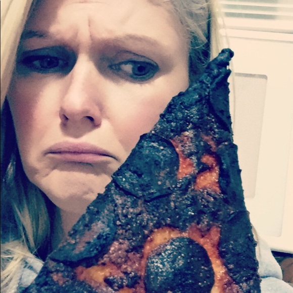 Meet your Posher, Natalie - Picture 2 of 8